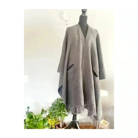 Sale Mankind Fringe Edge Orchard Mile Wrap Poncho - Picture 5 of 9